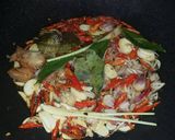 Foto langkah ke 2 dari resep Kering Tempe Manis (Jodohnya Nasi Uduk).