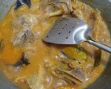 Foto langkah ke 4 dari resep Bebek goreng bumbu hitam khas madura.