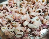 Foto langkah ke 1 dari resep Cumi Pedas Saus Tiram.