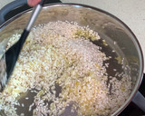 Foto del paso 2 de la receta: Risotto de cheddar curado