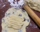 Foto langkah ke 7 dari resep Cranberry Cheese Bread.