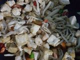 Tumis Jamur Shimeji