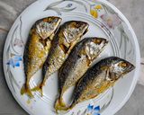 รูปขั้นตอนการทำที่ 1 ของ ปลาทูทอดราดพริก
