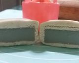 Foto langkah ke 2 dari resep 180. Snowskin mooncake isi mochi bunga telang.