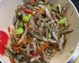 Foto langkah ke 5 dari resep Ikan Bilis Cabe Garam + Pete.