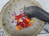 Indomie Nyemek mix Daun Gingseng Jawa
