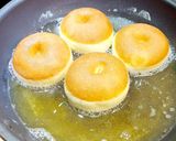 Foto langkah ke 4 dari resep Donat susu.