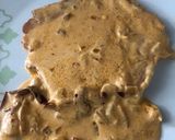 Foto del paso 6 de la receta: Chuletas ahumadas en crema de chile guajillo