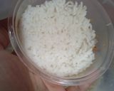 Foto langkah ke 1 dari resep Nasi Cokot isi Ayam Suwir Rica Kemangi.