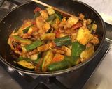 Une image de l'étape 9 de Légumes du jardin sautés au lard.