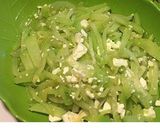 Foto langkah ke 4 dari resep Tumis labu siam telur asin.
