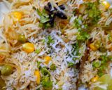 कॉर्न-मटार पुलाव (Corn Matar Pulao Recipe In Marathi) रेसिपी स्टेप 4 फोटो