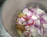 A picture of step 1 of Papaya mutton curry with Bengali style.