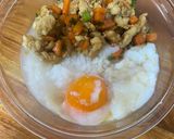 รูปขั้นตอนการทำที่ 5 ของ ข้าวต้มอกไก่สับผัดกระเทียม