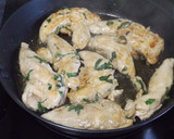 Foto del paso 2 de la receta: Solomillitos de pollo con salsa de ostras y salsa de soja
