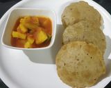 A picture of step 3 of Masala poori.