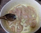 Foto del paso 3 de la receta: Filetes de pollo empanados con salsa de pimientos del Piquillo