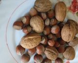 صورة لخطوة 2 من وصفة كيكة الفواكه الجافة بشكل بيت مغطى بالثلج 🎄🎄