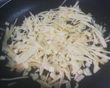 Foto del paso 2 de la receta Quiche de roquefort, nueces y manzana caramelizada 🍏🧀