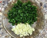 Foto del paso 2 de la receta: 🥔🧄🌱 Puré de papas a la provenzal 🌱🧄🥔