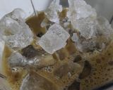 Gambar langkah 3 resipi Ais kisar Kopi Susu.