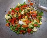 A picture of step 3 of Rava upma.