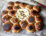 Foto del paso 8 de la receta: Panecillos de Yogur y Miel con Camembert