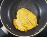 A picture of step 4 of Chickpea flour porridge/besan ka halwa 🥣.