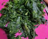 Foto langkah ke 1 dari resep Tumis daun pepaya jepang.