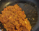 A picture of step 5 of Dates Halwa.
