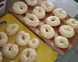 Foto langkah ke 6 dari resep Donat Susu (tanpa kentang dan telur).