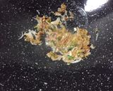 Foto langkah ke 2 dari resep Nasi Goreng Kampung.
