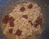Foto del passaggio 2 della ricetta Spaghetti con tofu e pomodorini secchi sott'olio