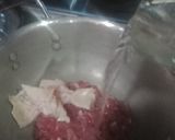 A picture of step 1 of Qeema sev.