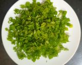 Hình bước làm 1 của món Mực xào thơm cà
