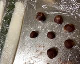 A picture of step 4 of Japanese Kawaii Kusa-Mochi.