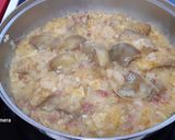 Foto del paso 7 de la receta Alcachofas con jamón y gambas