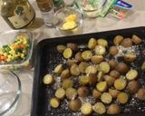 Foto langkah ke 1 dari resep Homemade Sirloin Steak with Baby Potato & Mushroom Sauce.