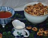 A picture of step 7 of Tiny Cinnamon Rolls شیرینی رول دارچینی.