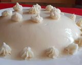 A picture of step 1 of Snow white pudding.