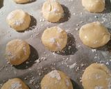 Foto del passaggio 7 della ricetta Biscotti al limone con pasta madre