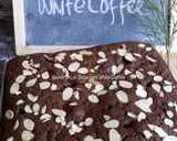 Foto langkah ke 11 dari resep Brownies White Coffee Putih Telur.