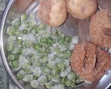 आलू मंगोड़ी की सब्जी(aloo mangodi ki sabzi recipe in hindi) रेसिपी चरण 1 फोटो