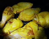Foto langkah ke 2 dari resep Ayam Masak Lemak Chili Padi.