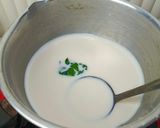 Foto langkah ke 3 dari resep Es Lontrong Slawi.