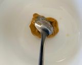 A picture of step 3 of Dates and almond chocolate bars.