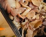 รูปขั้นตอนการทำที่ 2 ของ ไก่ผัดขิง