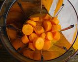 A picture of step 2 of Carrot Apple Smoothie.
