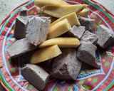 A picture of step 1 of Nduma and sweet potato in coconut sauce.