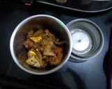 A picture of step 3 of Bell pepper and Soya chunks with Gravy.